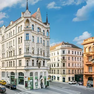 Mooo Downtown 4* Prague